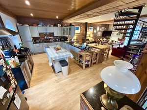 Photo 10- click for photo gallery